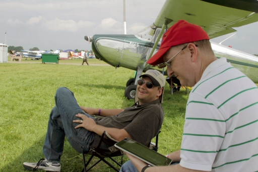 CFIStew and PilotStu sporting Scheydens under the wing of N225M